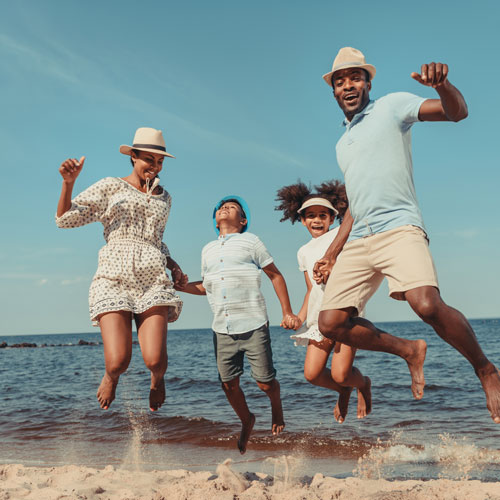 FAMILY AT BEACH